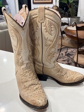 Tony Lama Cream Textured Lace-Up Western Boots